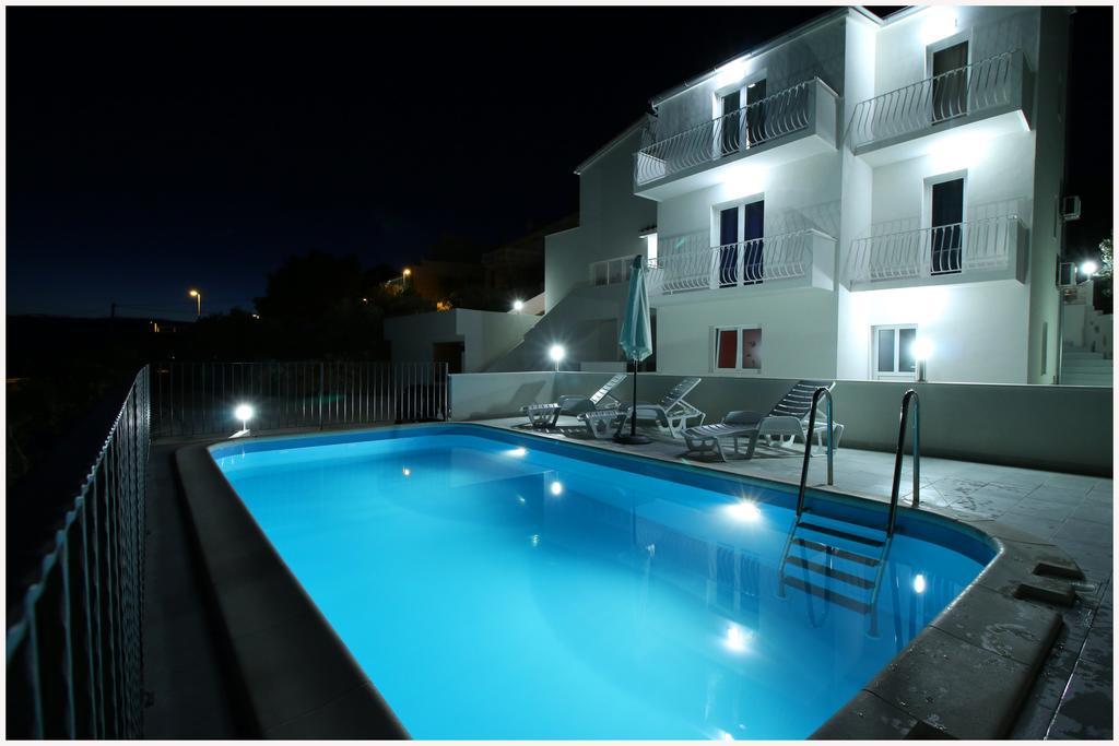 Apartments Huljev Primošten Esterno foto