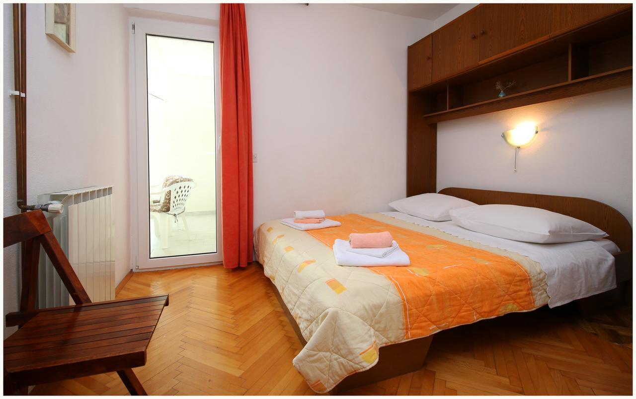 Apartments Huljev Primošten Esterno foto
