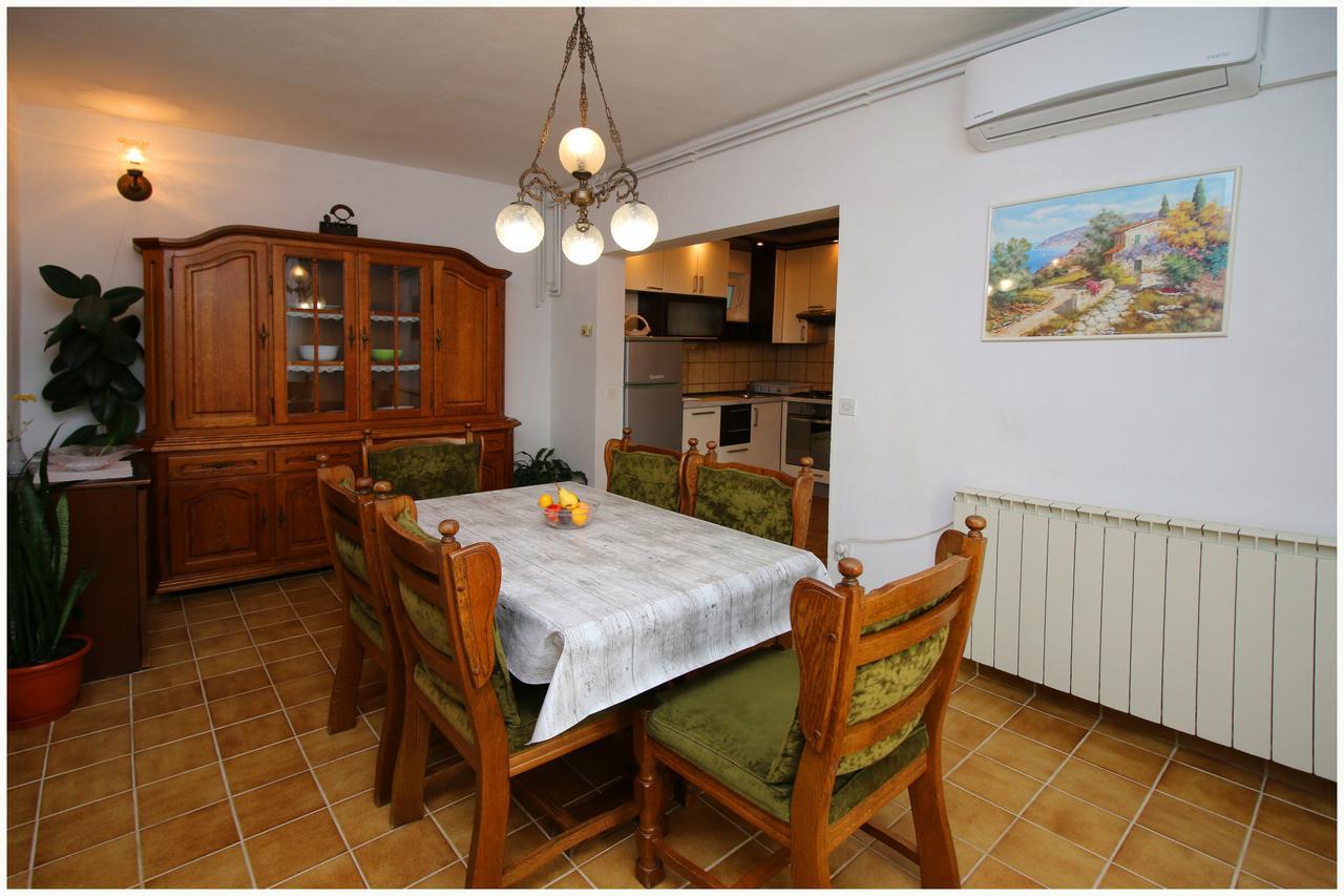 Apartments Huljev Primošten Esterno foto